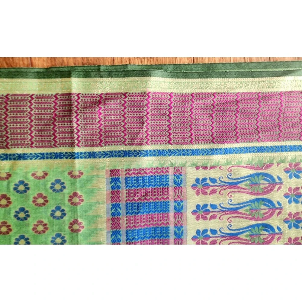 A Piece Of SARI Fabric Green Magenta Blue Gold Silver 5 Yd 30